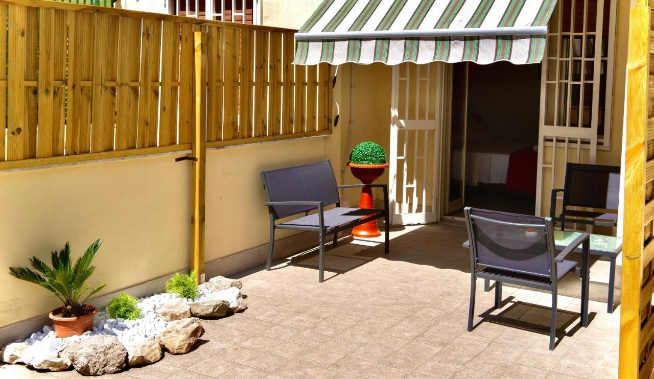 Terrazza Garibaldi Alojamento de Acomodação e Pequeno-almoço Nápoles